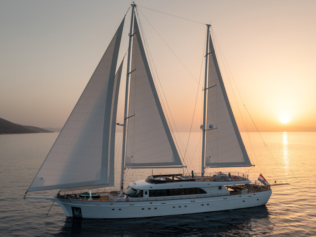 Charter-yacht-MY-love-story-Croatia